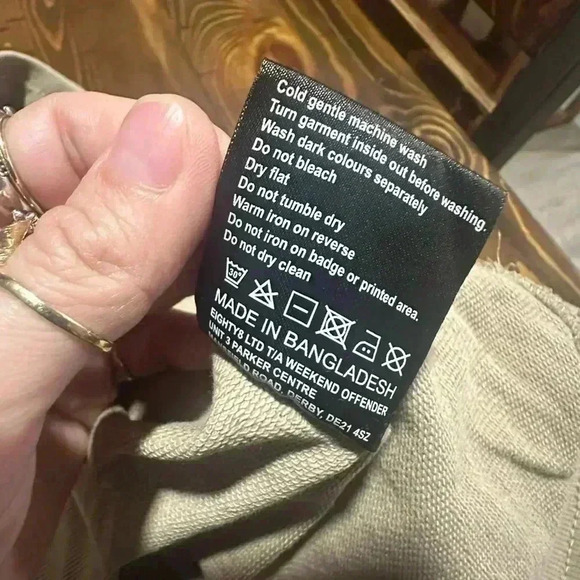 Weekend Offender Shorts Size 34 Medium EUC - Picture 2 of 7